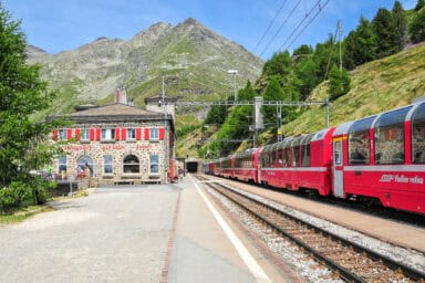 The station of Alp Grüm.