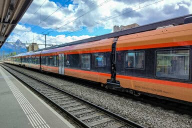 The regional "Treno Gottardo" at the station of Arth-Goldau.