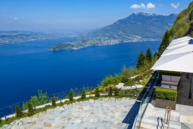 View over Lake Lucerne and Rigi from Bürgenstock