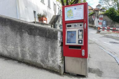 Frimobil ticket machine in Fribourg, at the base of the city's funicular.
