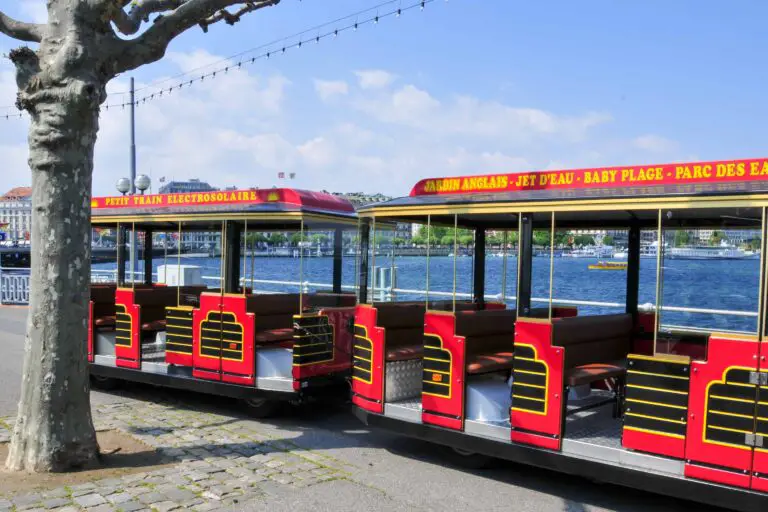 City tour trolley at Place de la Madeleine in Geneva