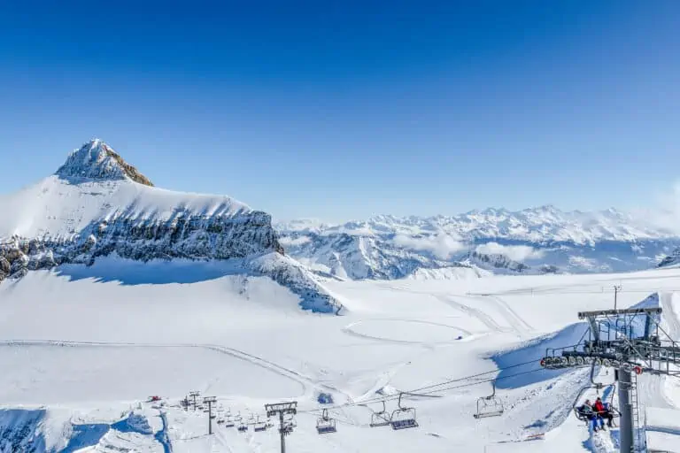 Oldenhorn and Ice Express chairlift at Glacier 3000