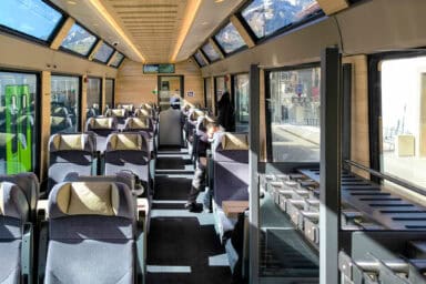 Luggage rack in a 1st class GoldenPass Express carriage.