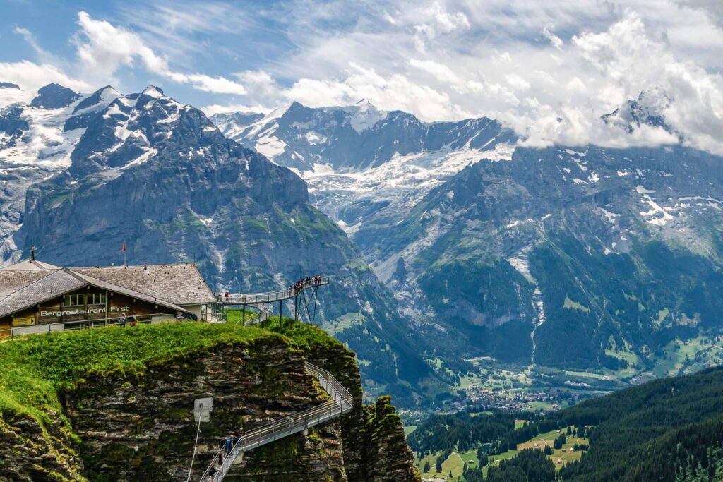 grindelwald-first-cliff-walk-