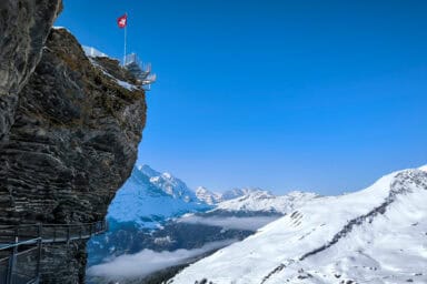 The start of the Cliff Walk at Grindelwald-First.