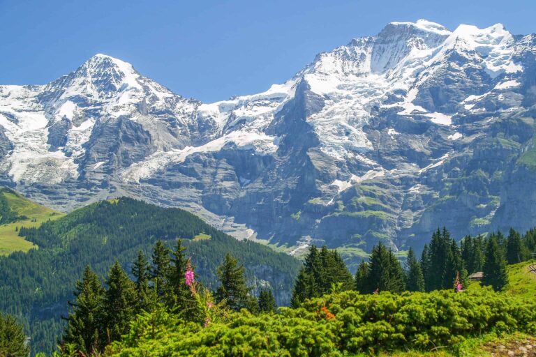 Mönch and Jungfrau seen between Grütschalp and Mürren