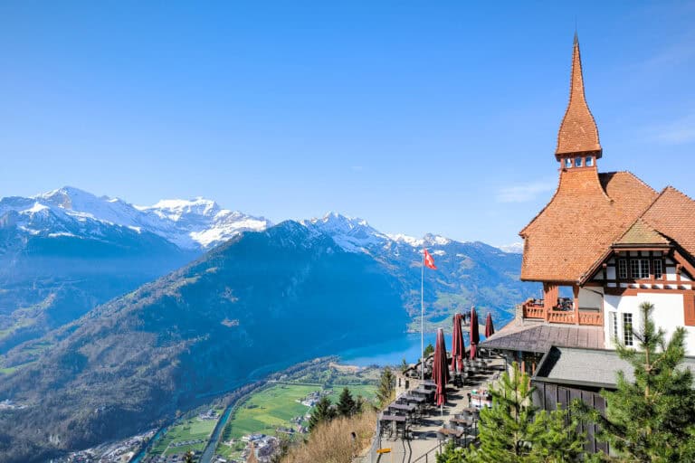 Restaurant, terrace and view of Lake Thun at Harder Kulm.
