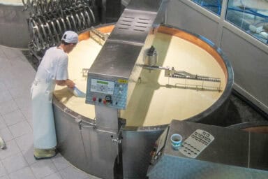 Live-Käseherstellung in La Maison du Gruyère