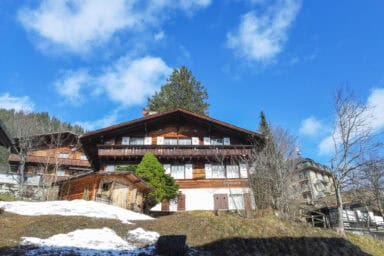 Traditional Swiss chalet on the main street of Mürren.