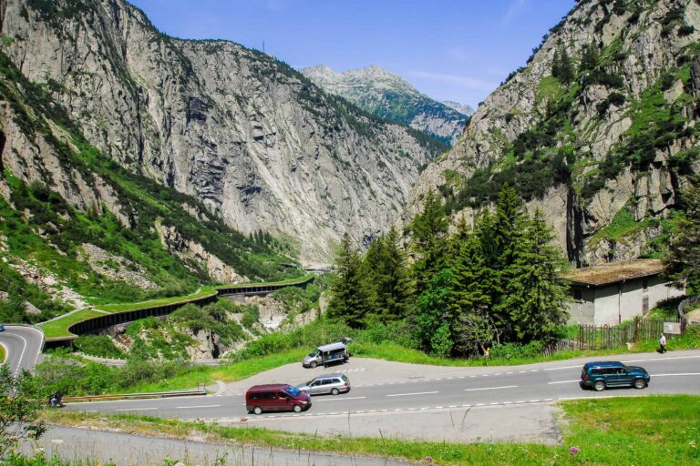 Cars on passroad in Schöllenen gorge