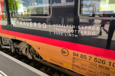 The "Traverso" trains run on several routes, including the Voralpen-Express and the Gotthard route.